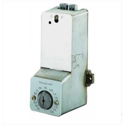 PNEUMATIC TEMPERATURE CONTROLLER